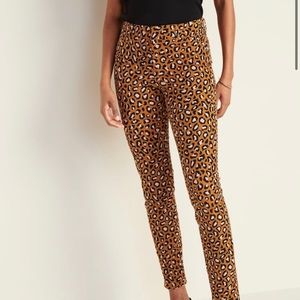 Old navy leopard pixie pants